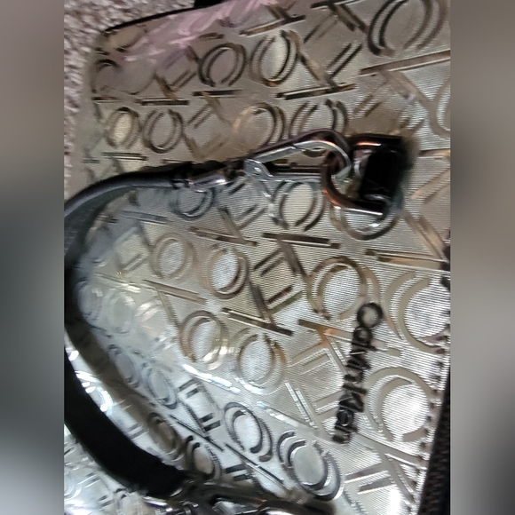 Calvin Klein purse - Picture 8 of 11